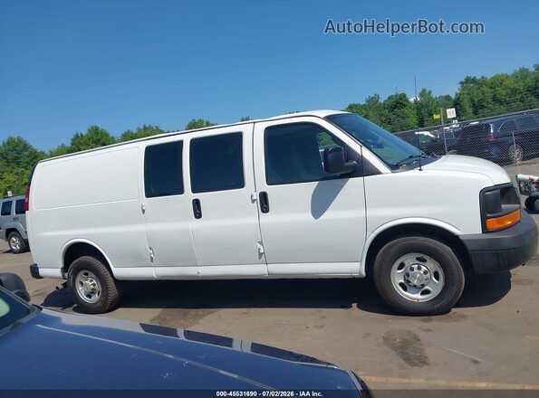 1GCZGHFF5G1236886 2016 CHEVROLET EXPRESS Белый Вид задней части салона