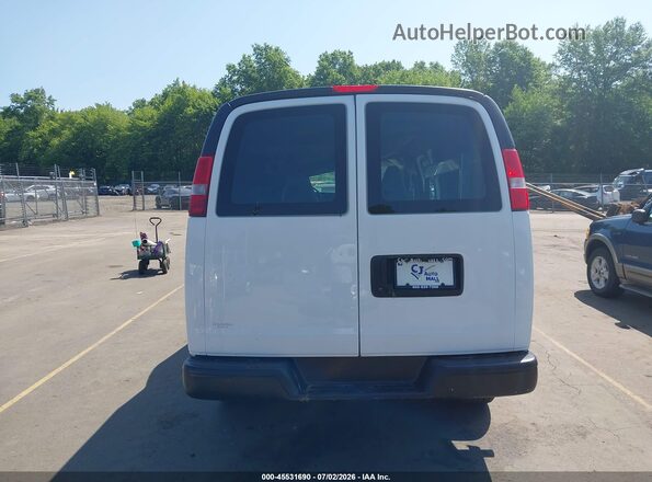 1GCZGHFF5G1236886 2016 CHEVROLET EXPRESS Белый 