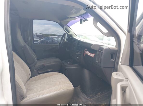1GCZGHFG2G1332497 2016 CHEVROLET EXPRESS White Vista interior delantera