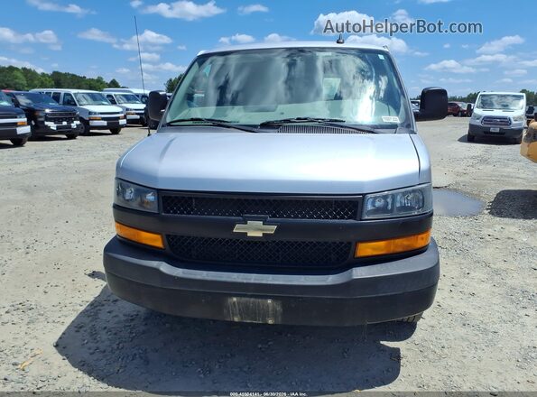 1GCZGHFG5J1313692 2018 CHEVROLET EXPRESS Silver Widok zestawu wskaźników