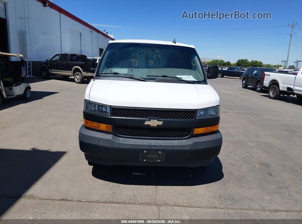 1GCZGHFP9L1128404 2020 CHEVROLET EXPRESS White Widok z przodu