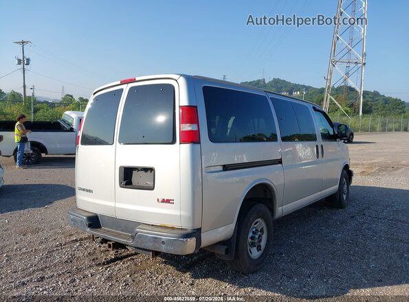 1GJW7FFG2H1307228 2017 GMC SAVANA 2500 Silver უკანა მარჯვენა