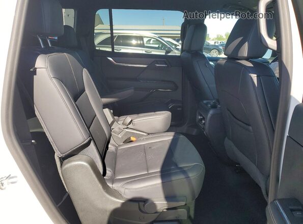 1GKENKKS2RJ224447 2024 GMC ACADIA White Вид задньої частини салону