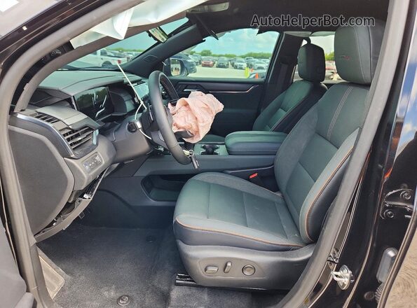 1GKENPKS3TJ115810 2026 GMC ACADIA Черный Вид салона спереди