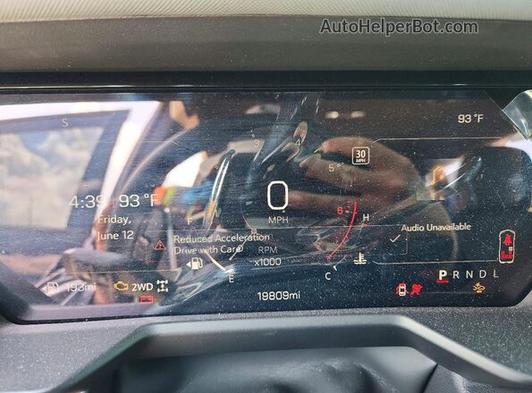 1GKENPKS3TJ115810 2026 GMC ACADIA Черный Вид щитка приборов