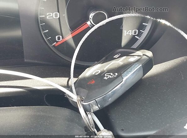 1GKKNLLAXHZ189803 2017 GMC ACADIA Красный Вид панели приборов