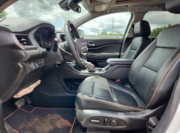 1GKKNLLS3PZ205041 2023 GMC ACADIA White Widok wnętrza z przodu