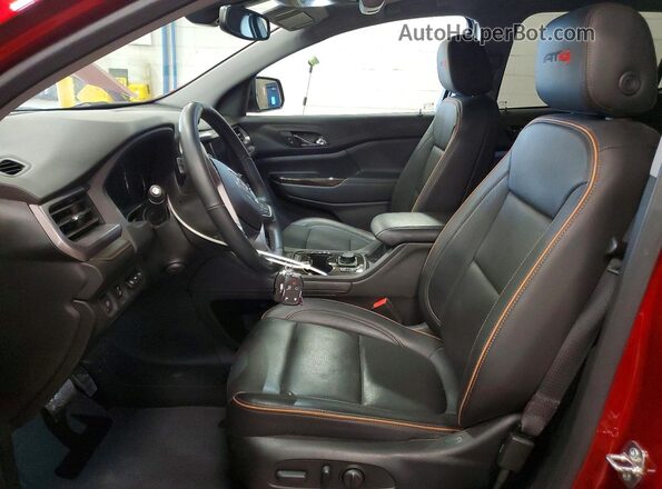 1GKKNLLS7PZ262357 2023 GMC ACADIA Red Widok wnętrza z przodu
