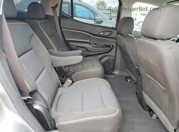 1GKKNLLS8PZ257202 2023 GMC ACADIA Gray Հետևի նստատեղերի տեսք