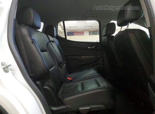 1GKKNML47PZ157678 2023 GMC ACADIA White უკანა სალონის ხედი