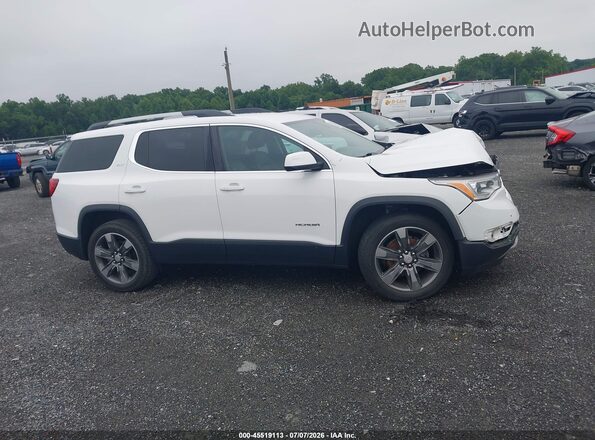 1GKKNNLS1HZ147590 2017 GMC ACADIA White Rear interior view