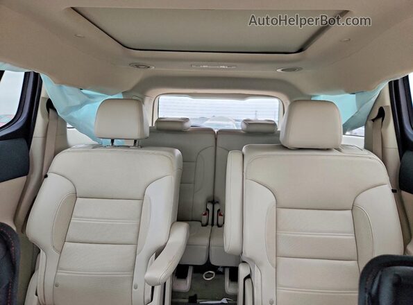 1GKKNPLS2LZ196690 2020 GMC ACADIA White Vista de los asientos traseros