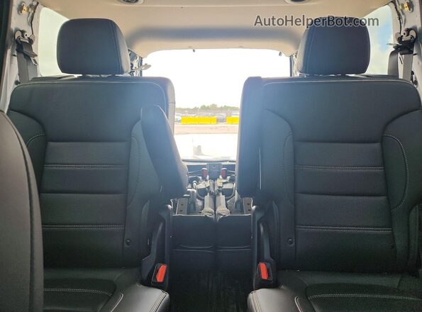 1GKKNPLS3NZ174751 2022 GMC ACADIA White Вид задніх сидінь