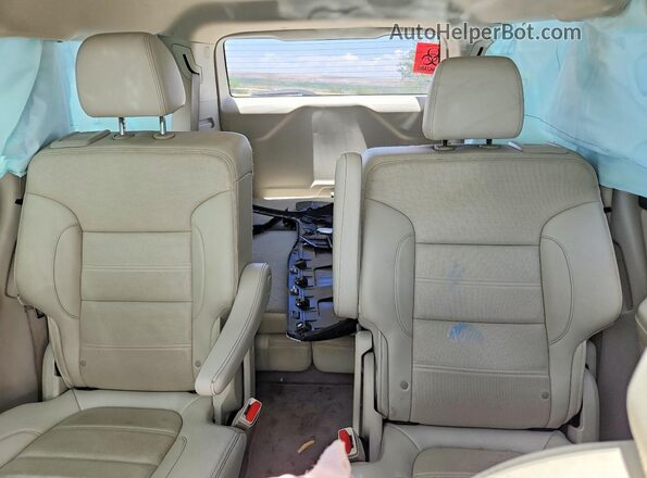 1GKKNPLSXMZ131040 2021 GMC ACADIA Gray Rear seats view