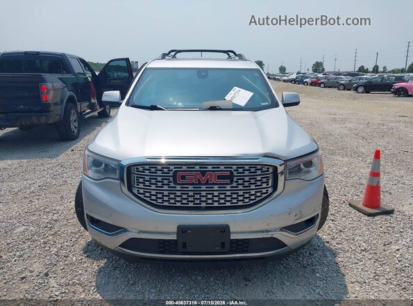 1GKKNXLS9HZ267441 2017 GMC ACADIA Silver Widok deski rozdzielczej