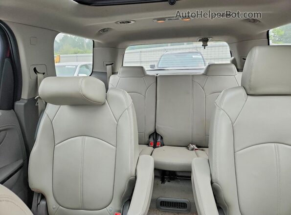 1GKKVSKD0HJ252363 2017 GMC ACADIA Burgundy Widok tylnych siedzeń