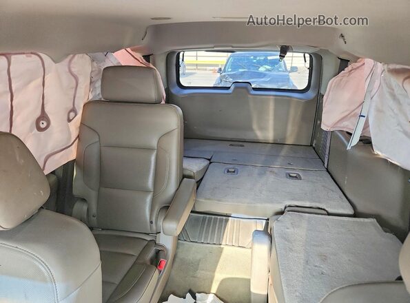 1GKS1BKC2HR366305 2017 GMC YUKON White Հետևի նստատեղերի տեսք