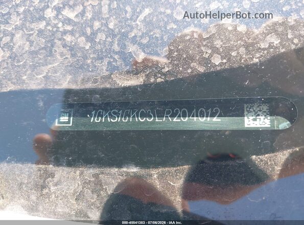 1GKS1GKC3LR204012 2020 GMC YUKON White Engine compartment view