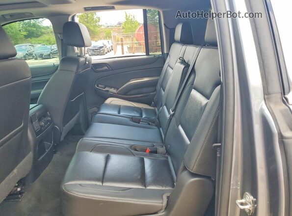 1GKS1JKC3JR403748 2018 GMC YUKON Gray Widok wnętrza z tyłu
