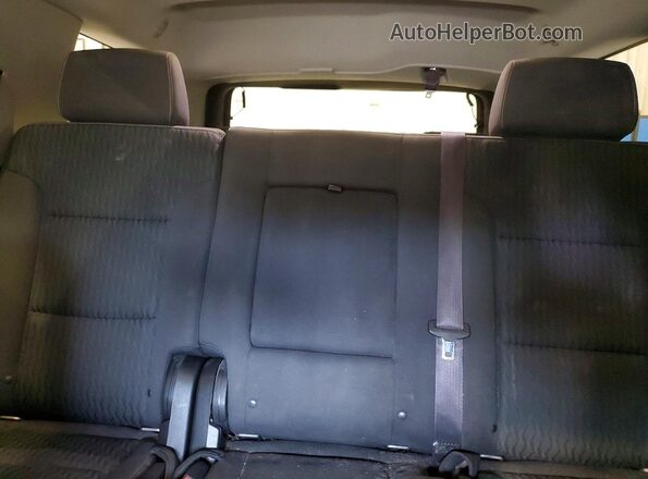 1GKS2AKC7GR475915 2016 GMC YUKON Silver Հետևի նստատեղերի տեսք