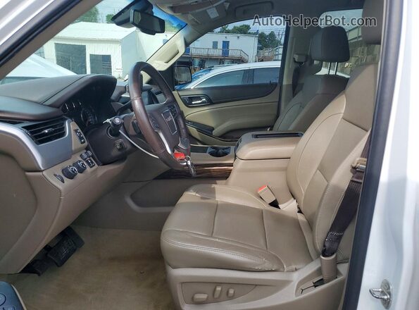 1GKS2BKC2HR144666 2017 GMC YUKON White Вид салону спереду