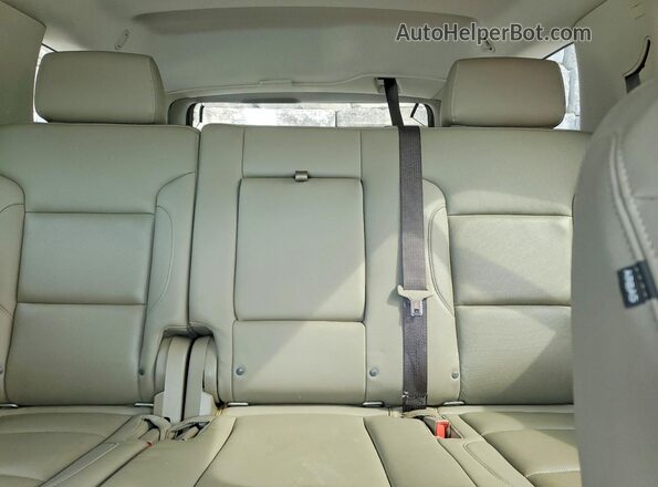 1GKS2BKC2HR144666 2017 GMC YUKON White Вид задніх сидінь