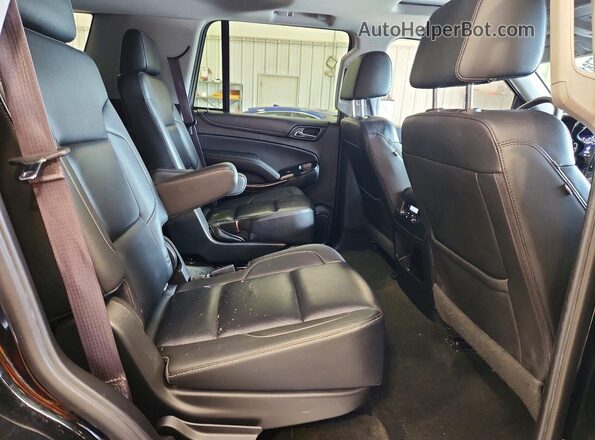 1GKS2BKC7HR331546 2017 GMC YUKON Черный Вид задней части салона