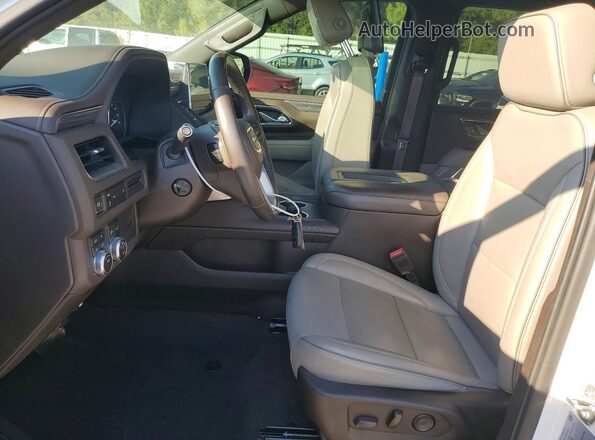 1GKS2BKD7MR423369 2021 GMC YUKON White Вид салону спереду