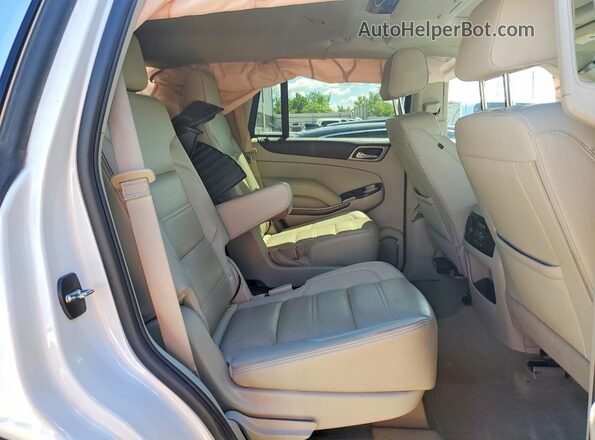 1GKS2CKJ5JR323651 2018 GMC YUKON White Widok wnętrza z tyłu