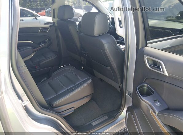 1GKS2CKJ8LR133507 2020 GMC YUKON Gray Widok naklejki z numerem VIN