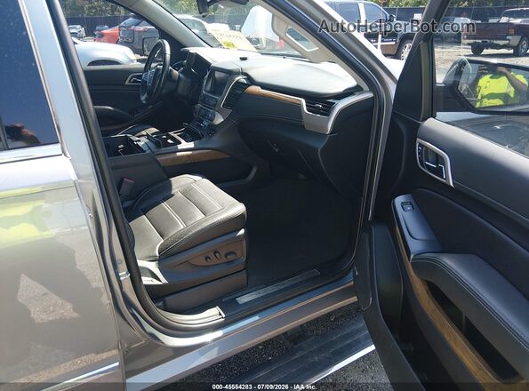 1GKS2CKJ8LR133507 2020 GMC YUKON Gray Widok wnętrza z przodu