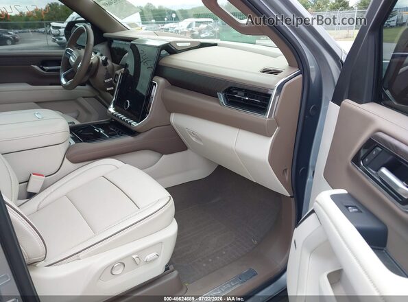 1GKS2DK80TR130622 2026 GMC YUKON Gray Вид салону спереду