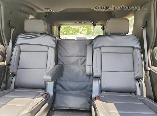 1GKS2DKL6PR233182 2023 GMC YUKON Silver Rear seats view
