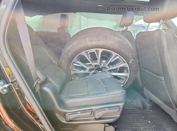 1GKS2DRL2SR308636 2025 GMC YUKON Black Widok wnętrza z tyłu