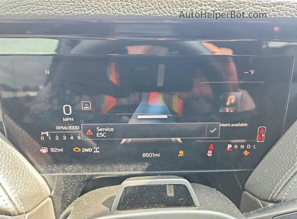 1GKS2DRL6SR218308 2025 GMC YUKON White ხელსაწყოთა პანელის ხედი