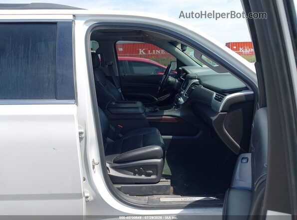 1GKS2GKC1GR354123 2016 GMC YUKON White Widok wnętrza z przodu