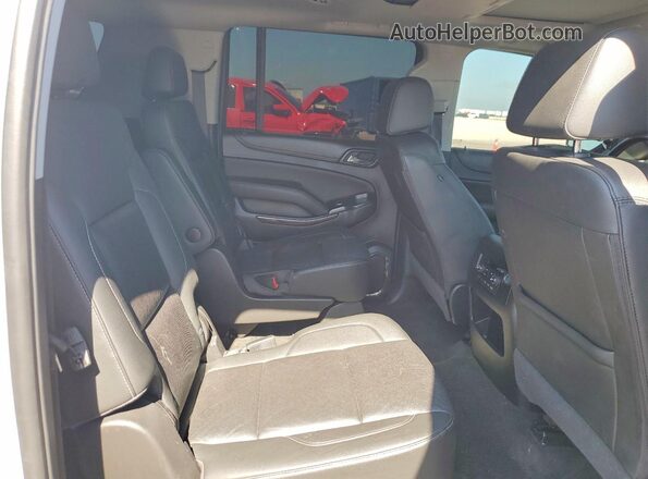 1GKS2GKC1JR332629 2018 GMC YUKON White Вид задньої частини салону