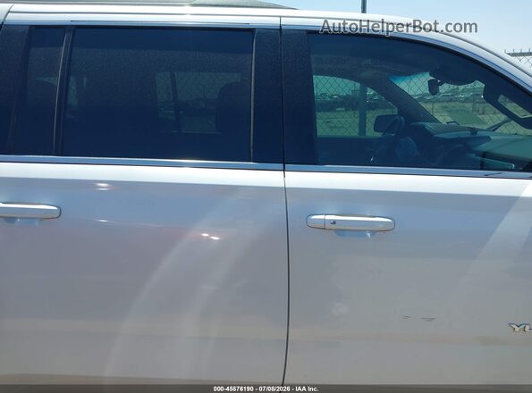 1GKS2GKC5GR158685 2016 GMC YUKON White Սալոնի հետևի տեսք