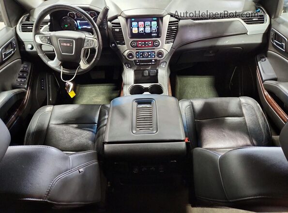 1GKS2GKCXHR183633 2017 GMC YUKON Серый Вид панели приборов