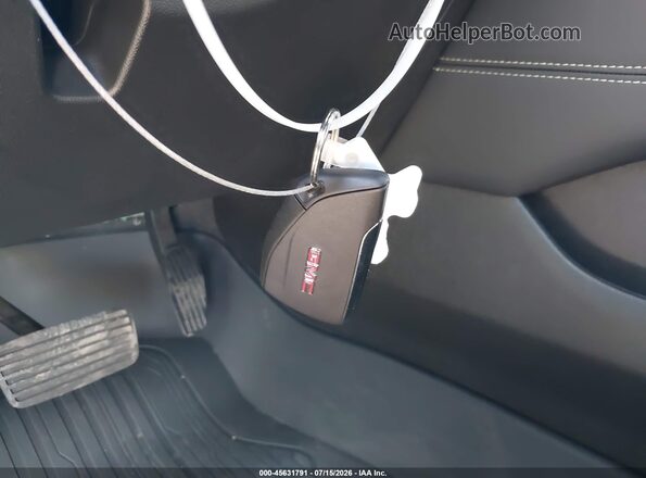 1GKS2GKDXTR221461 2026 GMC YUKON Silver Widok deski rozdzielczej