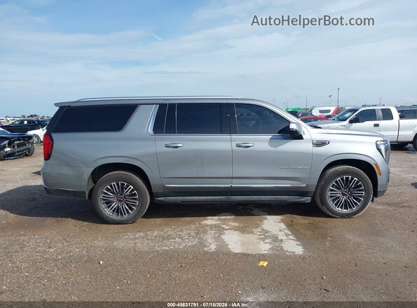 1GKS2GKDXTR221461 2026 GMC YUKON Silver Widok wnętrza z tyłu