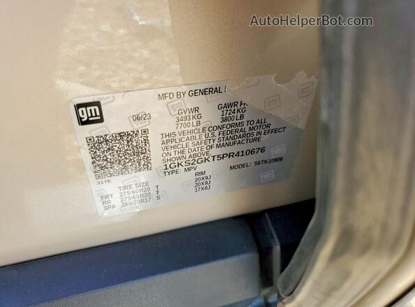 1GKS2GKT5PR410676 2023 GMC YUKON Silver სალონის 360-გრადუსიანი ხედი