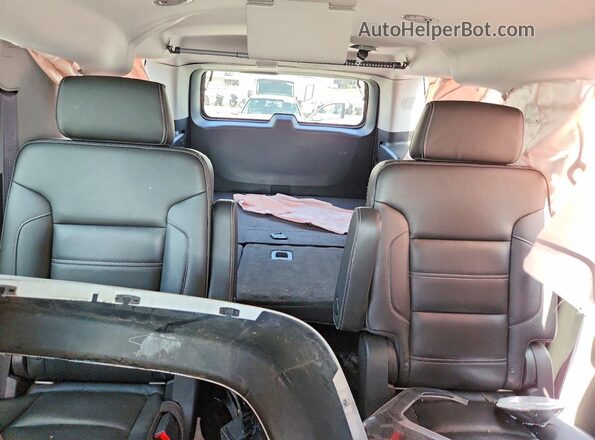 1GKS2HKJ1HR376399 2017 GMC DENALI Silver Vista de los asientos traseros