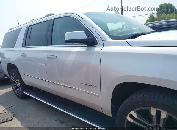 1GKS2HKJ8JR104079 2018 GMC YUKON White 360 interior view