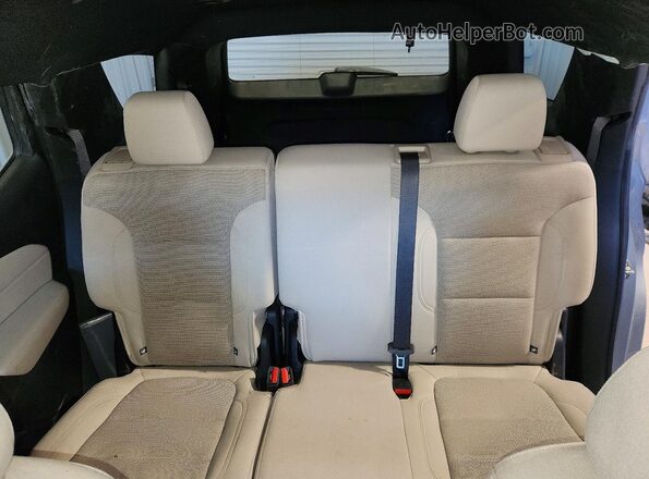 1GNERFKW1PJ242579 2023 CHEVROLET TRAVERSE Серебряный Вид задних сидений