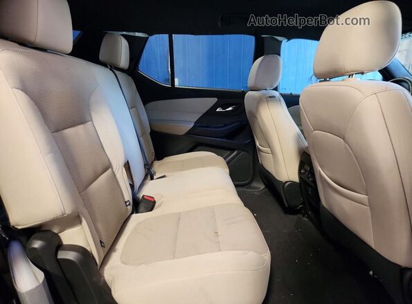 1GNERFKW1PJ242579 2023 CHEVROLET TRAVERSE Серебряный Вид задней части салона