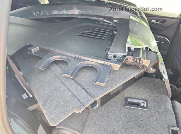 1GNERGKS2RJ174038 2024 CHEVROLET TRAVERSE Silver VIN sticker view