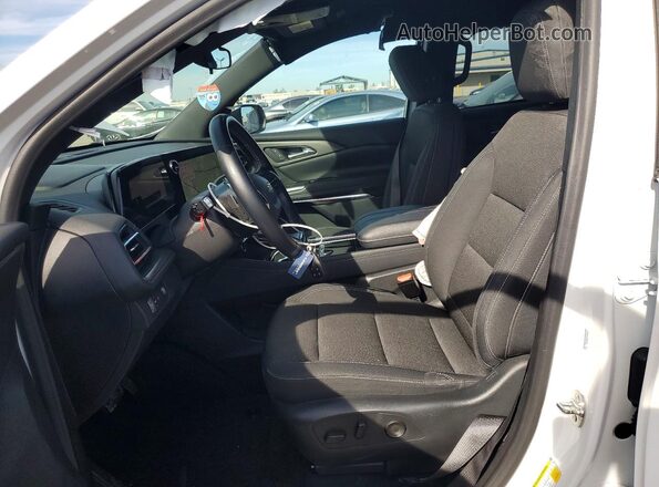 1GNERGKS8RJ173556 2024 CHEVROLET TRAVERSE White Front interior view