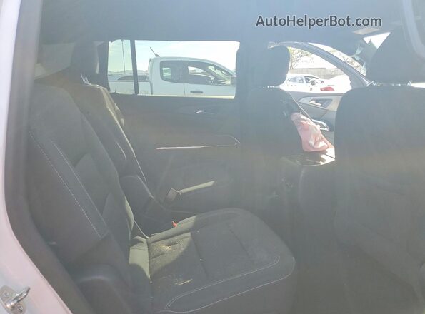 1GNERGKS8RJ173556 2024 CHEVROLET TRAVERSE White Rear interior view
