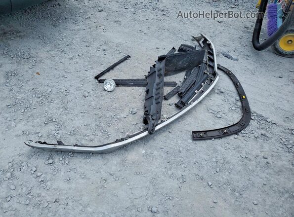 1GNERGKW0KJ150877 2019 CHEVROLET TRAVERSE Бордовый Вид наклейки с VIN-кодом